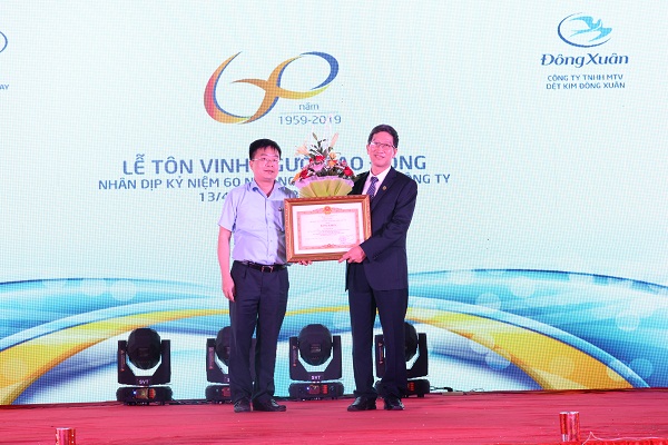 Dệt kim Đông Xuân tổ chức “Lễ tôn vinh người lao động” nhân dịp kỷ niệm 60 năm thành lập