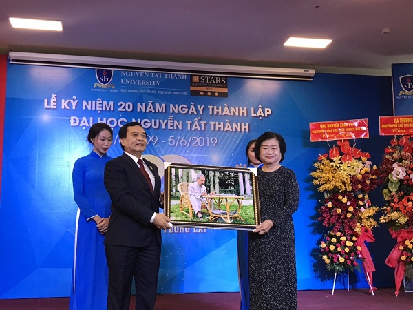 Triển vọng kinh tế Việt Nam năm 2024
