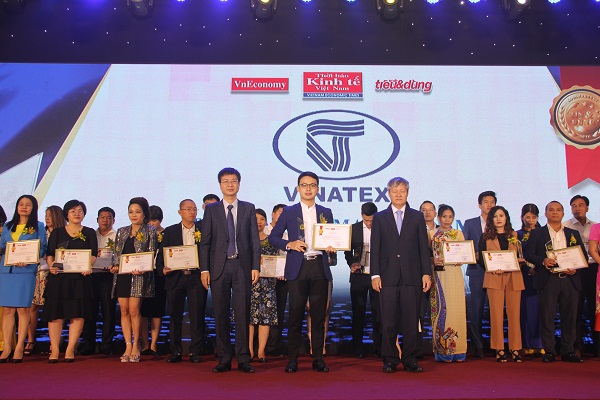 Lãnh đạo Vinatex dâng hương Tổ nghề – mở máy khai xuân tại Nam Định