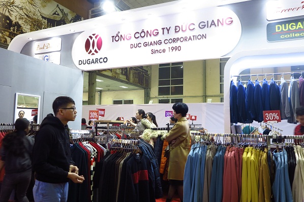 Gian hang cua Tong Cong ty Duc Giang tai VIBFW 2019
