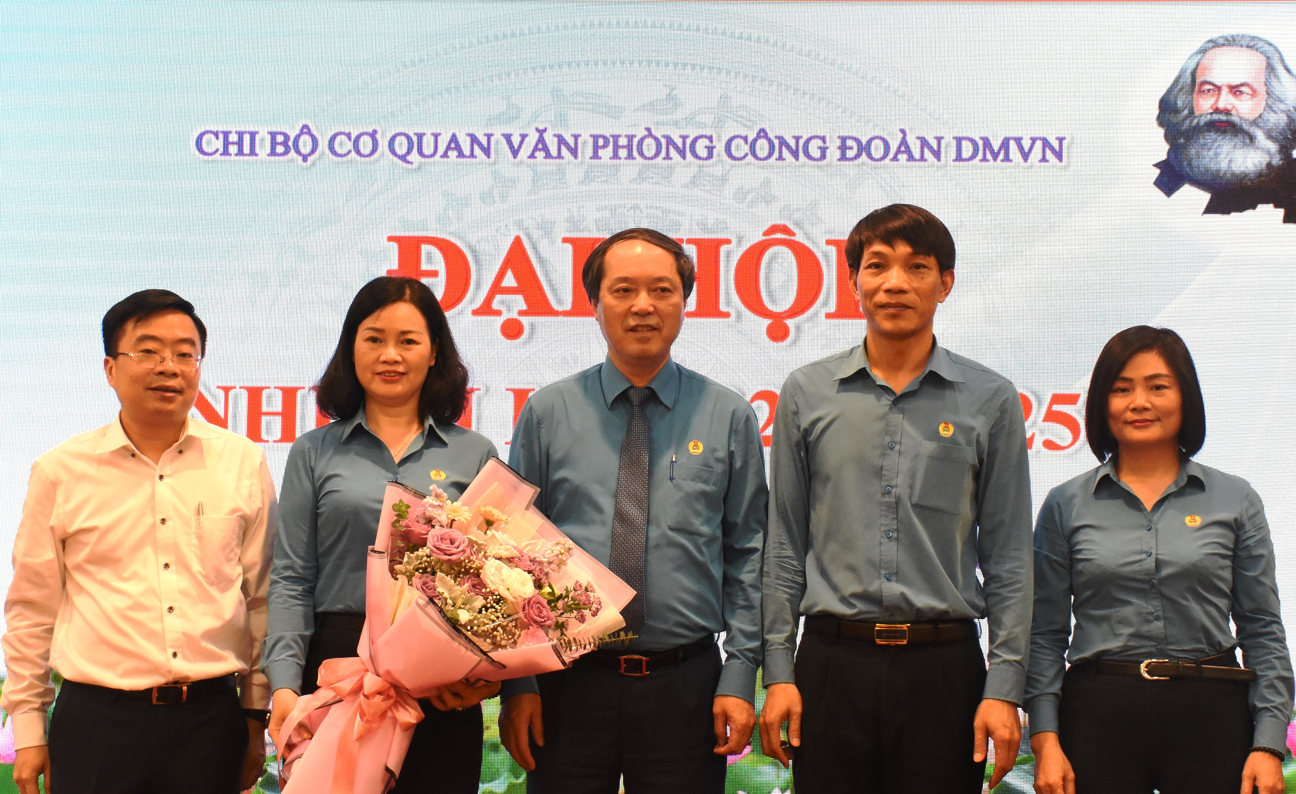 Dai hoi chi bo 7.JPG 1