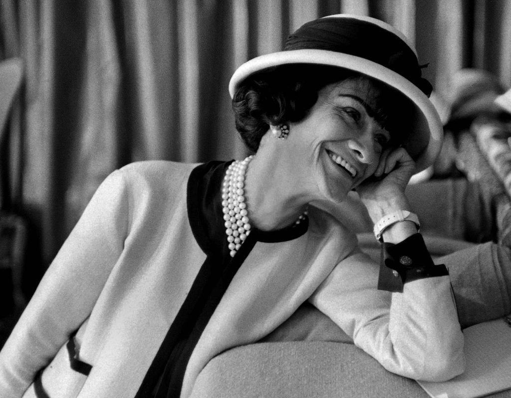 Coco Chanel và những bài học về định hình phong cách riêng | Tập đoàn dệt may Việt Nam
