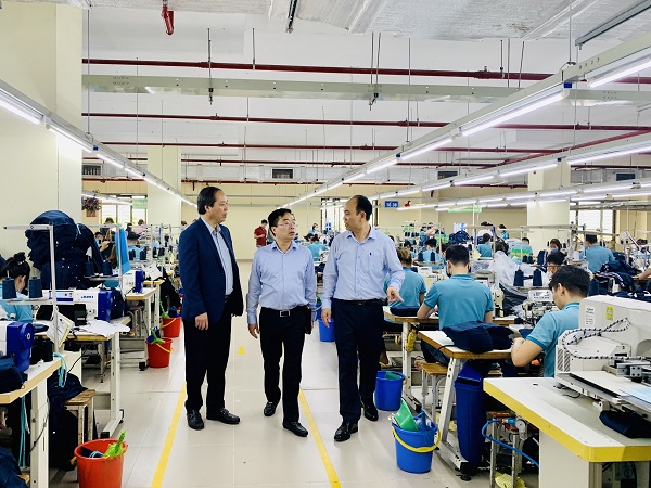 Đoàn lãnh đạo Vinatex thăm May Hưng Yên và Tiên Hưng