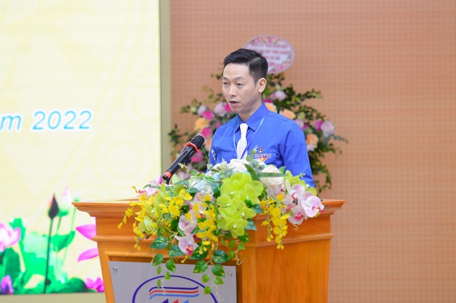 Dai hoi doan HTU 1 2