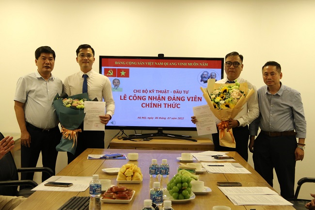 Lễ công nhận đảng viên chính thức của Chi bộ Kỹ thuật – Đầu tư