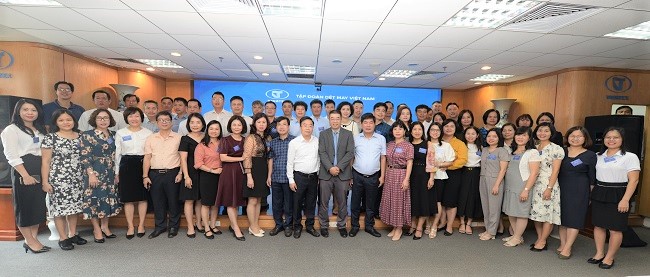 Vinatex khai giảng khóa bồi dưỡng kiến thức cho cán bộ quản lý doanh nghiệp cấp cao