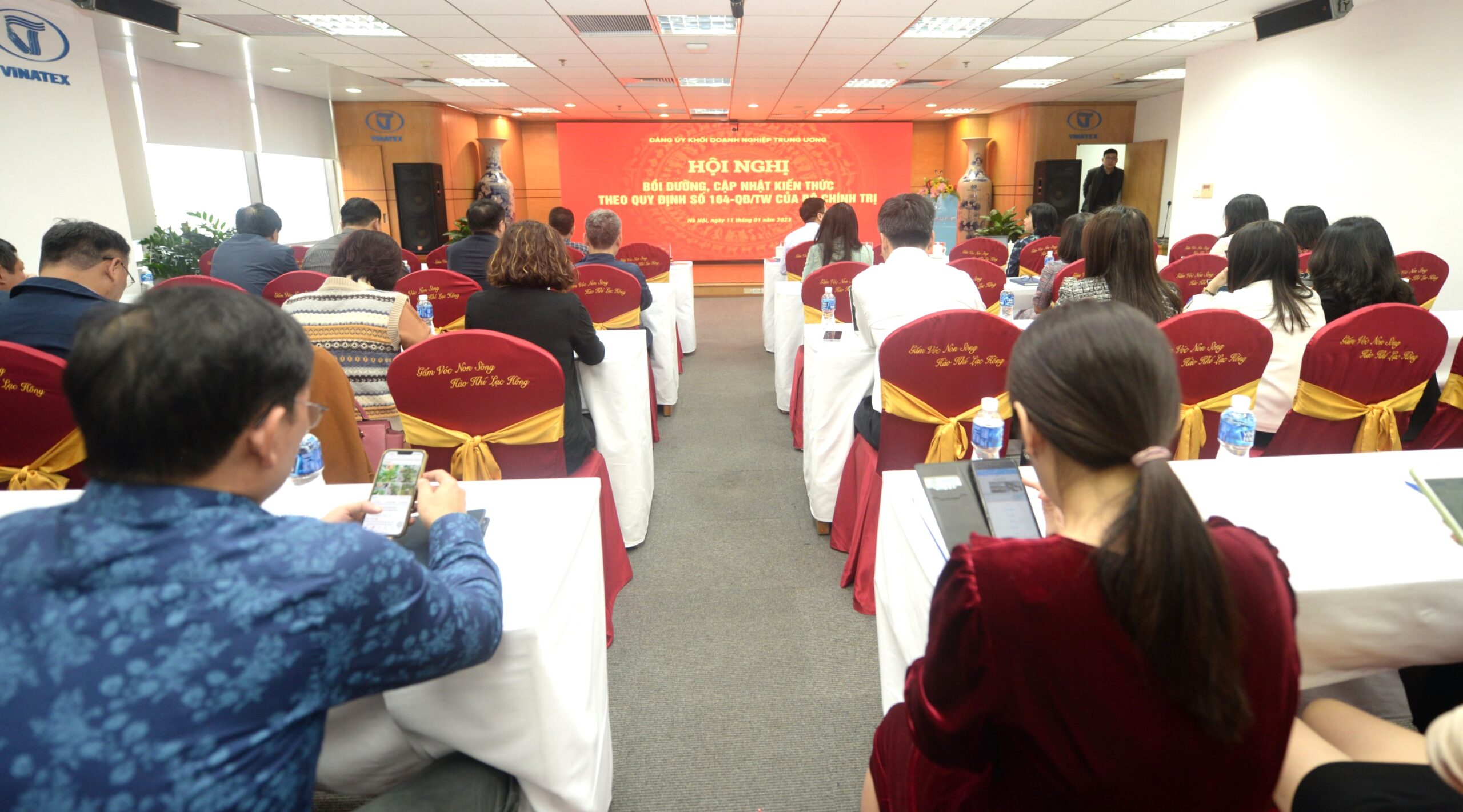 Đảng ủy Vinatex tham dự hội nghị bồi dưỡng cập nhật kiến thức theo Quy định số 164-QĐ/TW của Bộ Chính trị