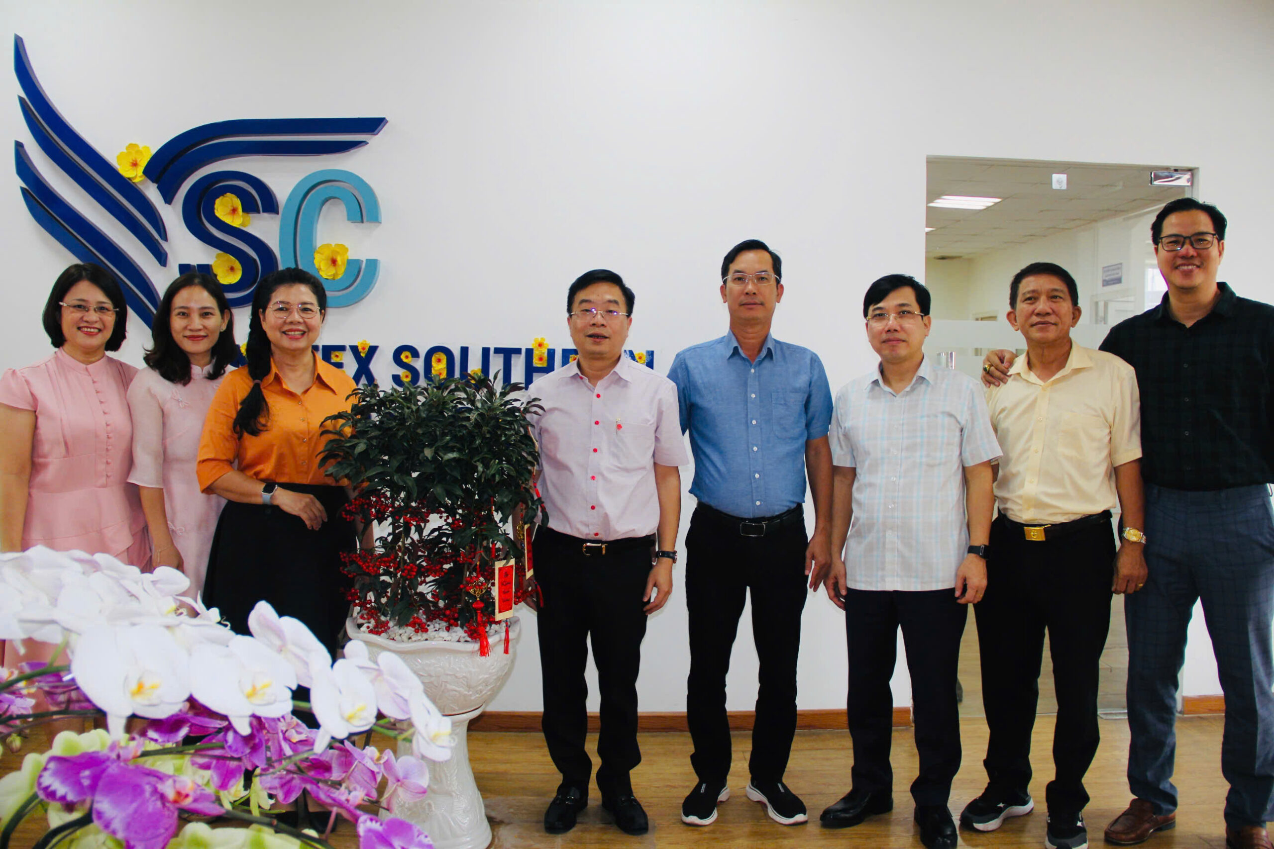 Hướng tới khách hàng cao cấp, kỹ thuật cao cho hoạt động SXKD