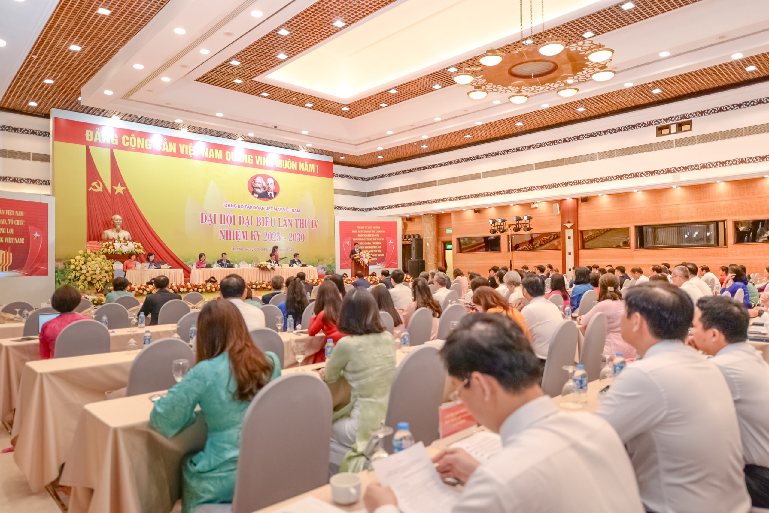 Tin tưởng, kỳ vọng vào nhiệm kỳ mới