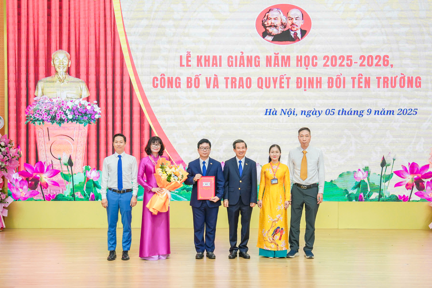 Dai hoc cong nghiep 2