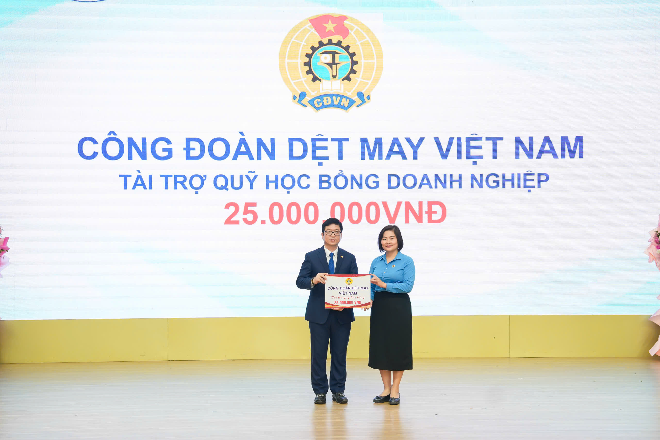 z6980166109325 7a6ec29e621a80bb64be77f8a702fc10