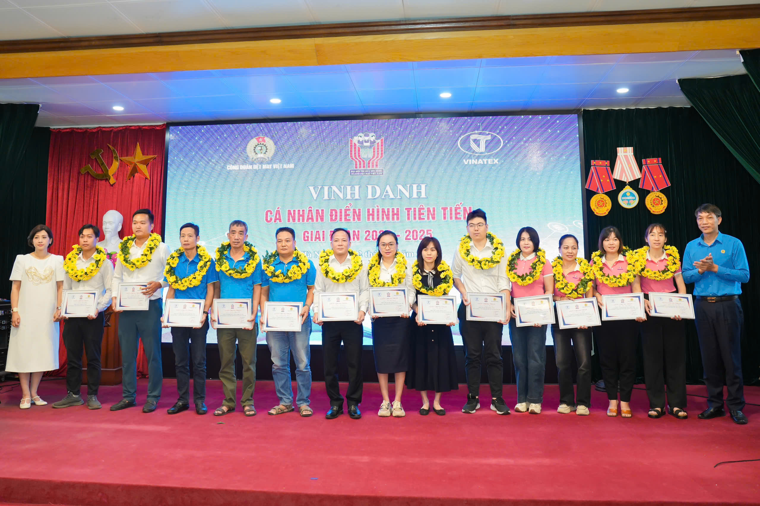 z7004457297544 64525d5ebcf57f61494bf4a7ec494abe