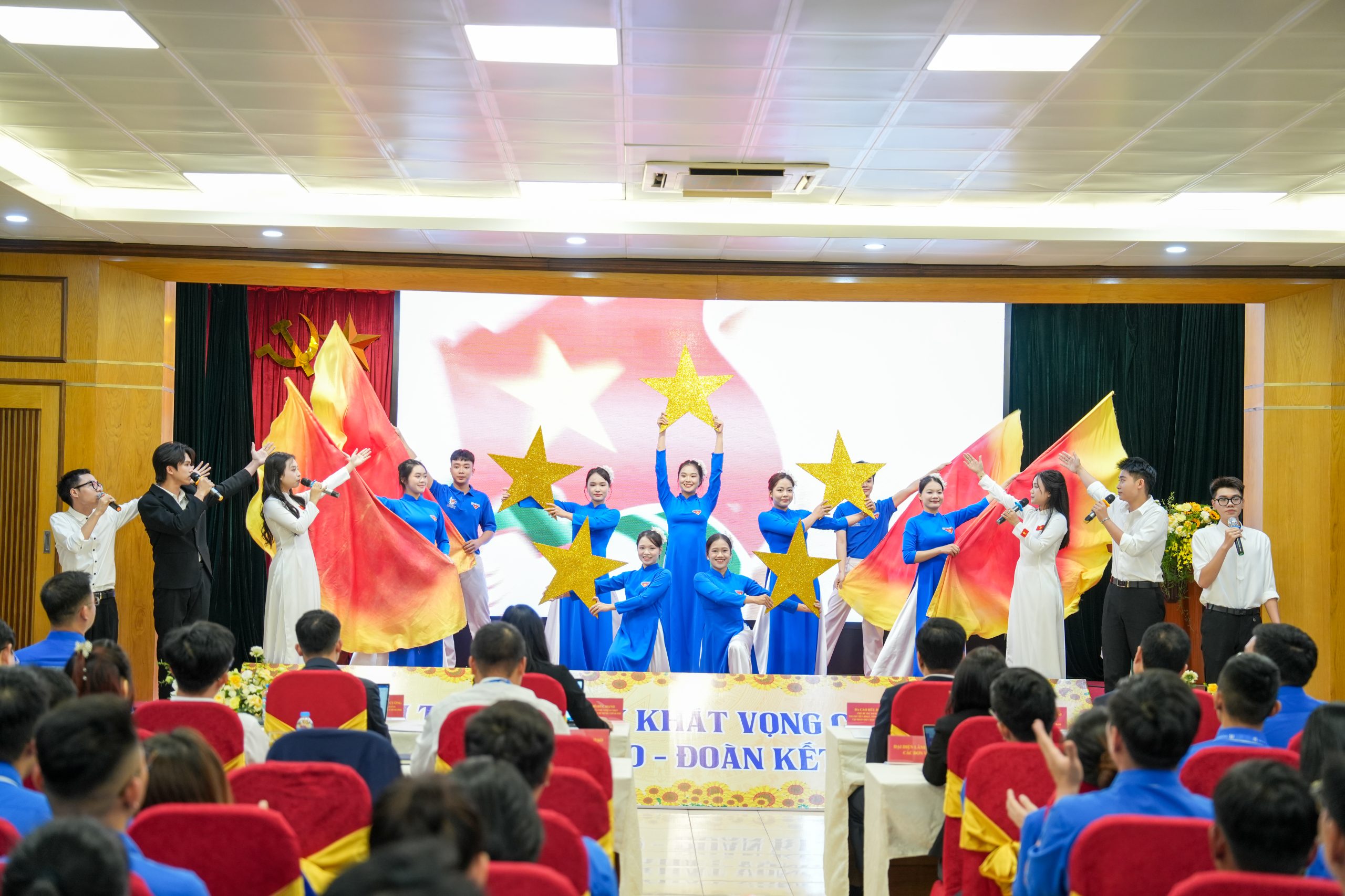 Đại hội đại biểu Đoàn TNCS Hồ Chí Minh Tập đoàn Dệt May Việt Nam lần thứ V, nhiệm kỳ 2025 – 2030: Trí tuệ - Đổi mới - Khát vọng - Hội nhập 1 DSC00141 scaled