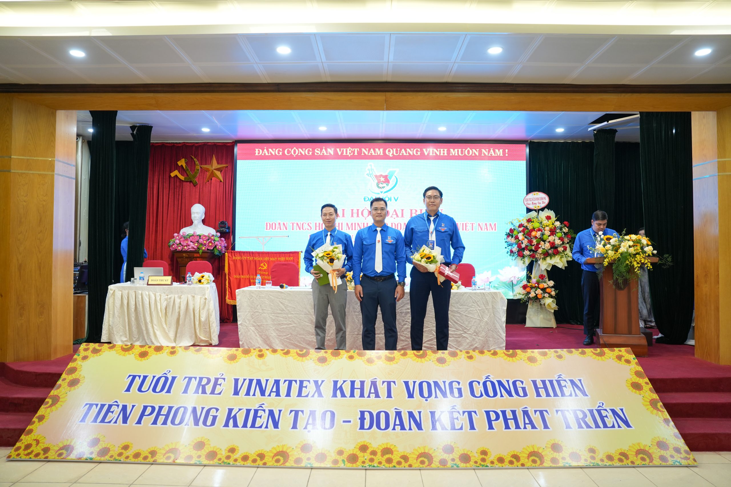 Đại hội đại biểu Đoàn TNCS Hồ Chí Minh Tập đoàn Dệt May Việt Nam lần thứ V, nhiệm kỳ 2025 – 2030: Trí tuệ - Đổi mới - Khát vọng - Hội nhập 10 DSC00270 scaled