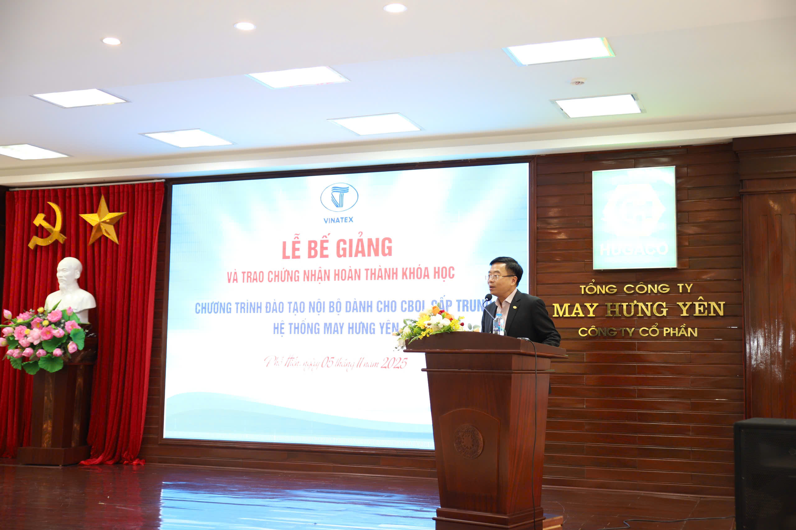 TS. Le Tien Truong phat bieu tai chuong trinh