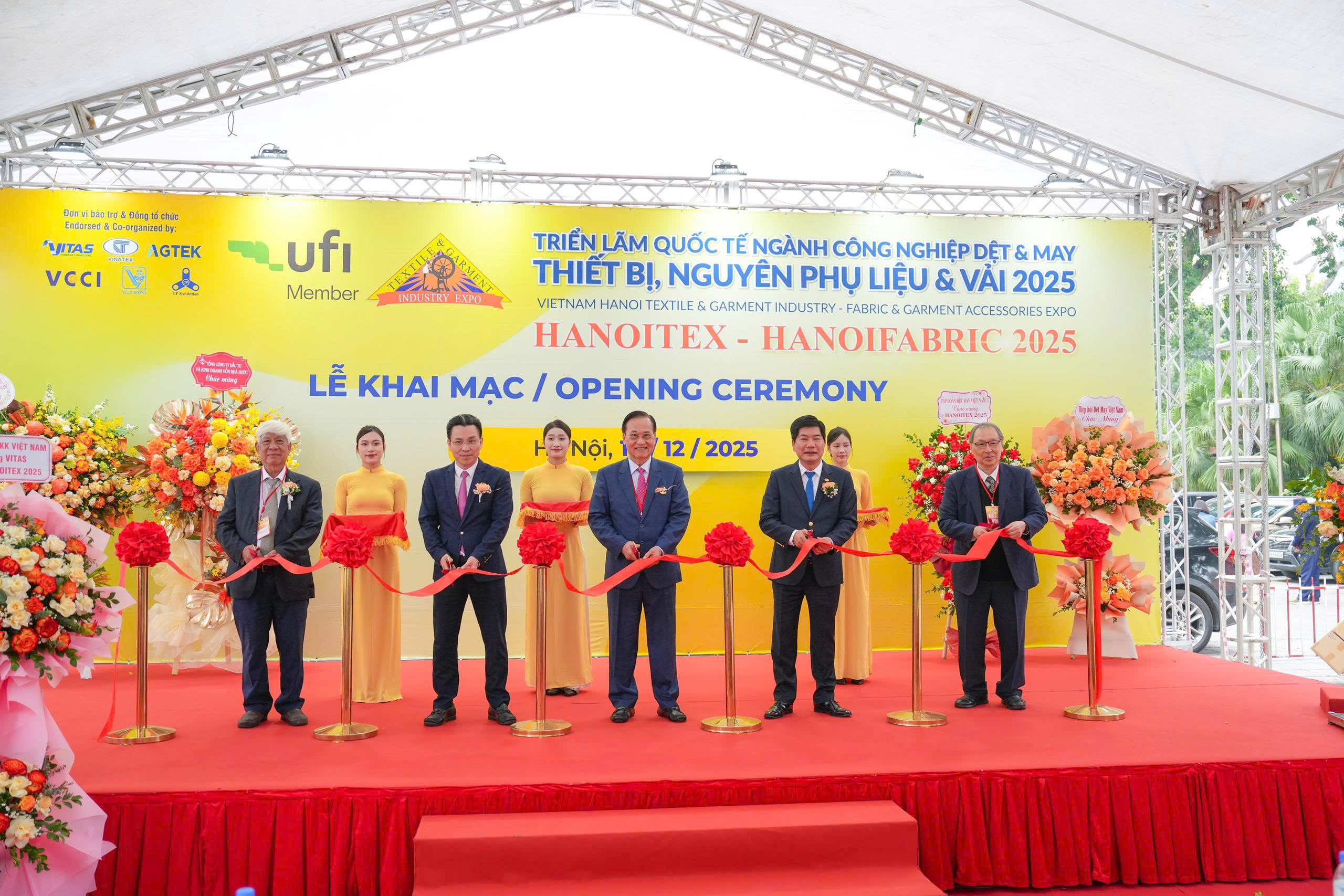 Hơn 250 gian hàng quy tụ tại HanoiTex & HanoiFarbic 2025