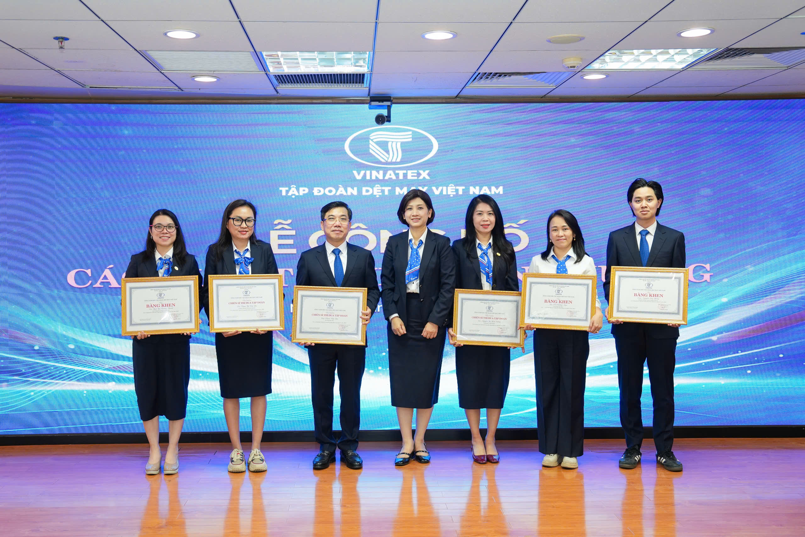 z7343808957543 471d968745cb225530feb07b05b74446