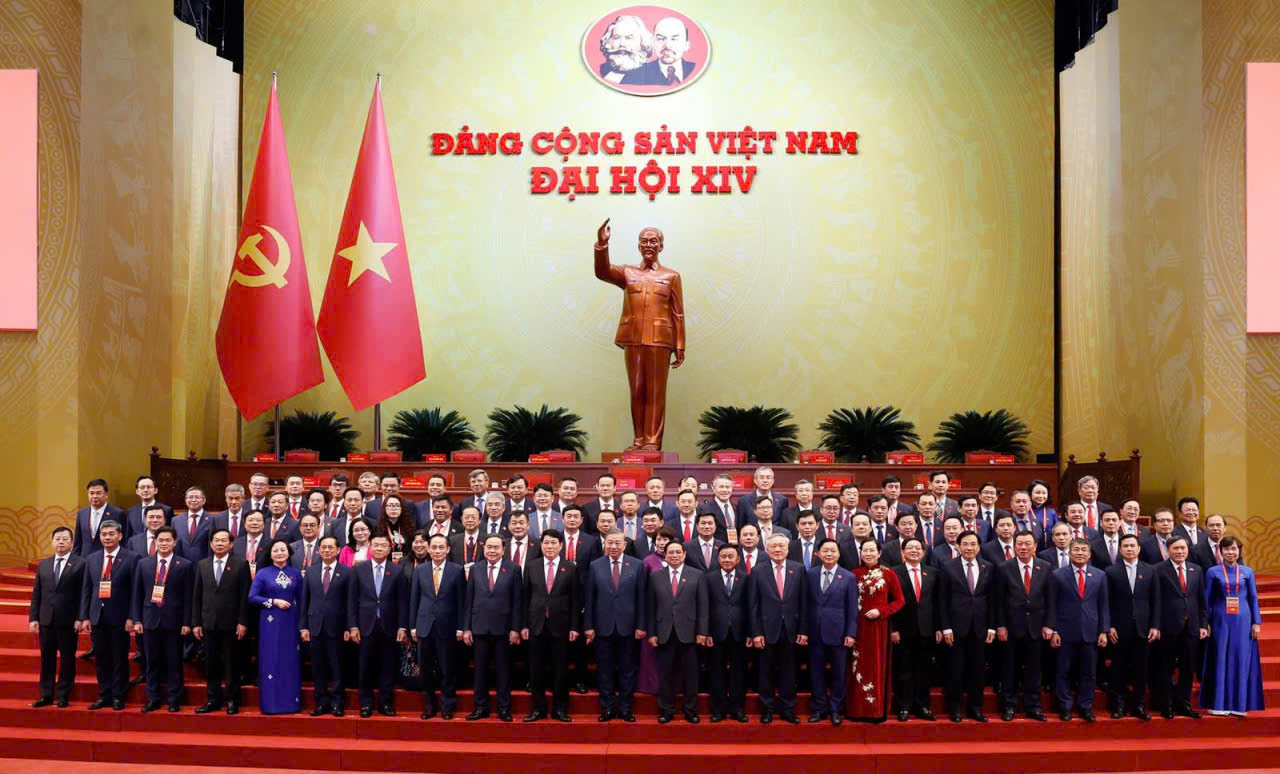 Tâm huyết, trí tuệ đóng góp ý kiến vào dự thảo Văn kiện Đại hội XIV của Đảng