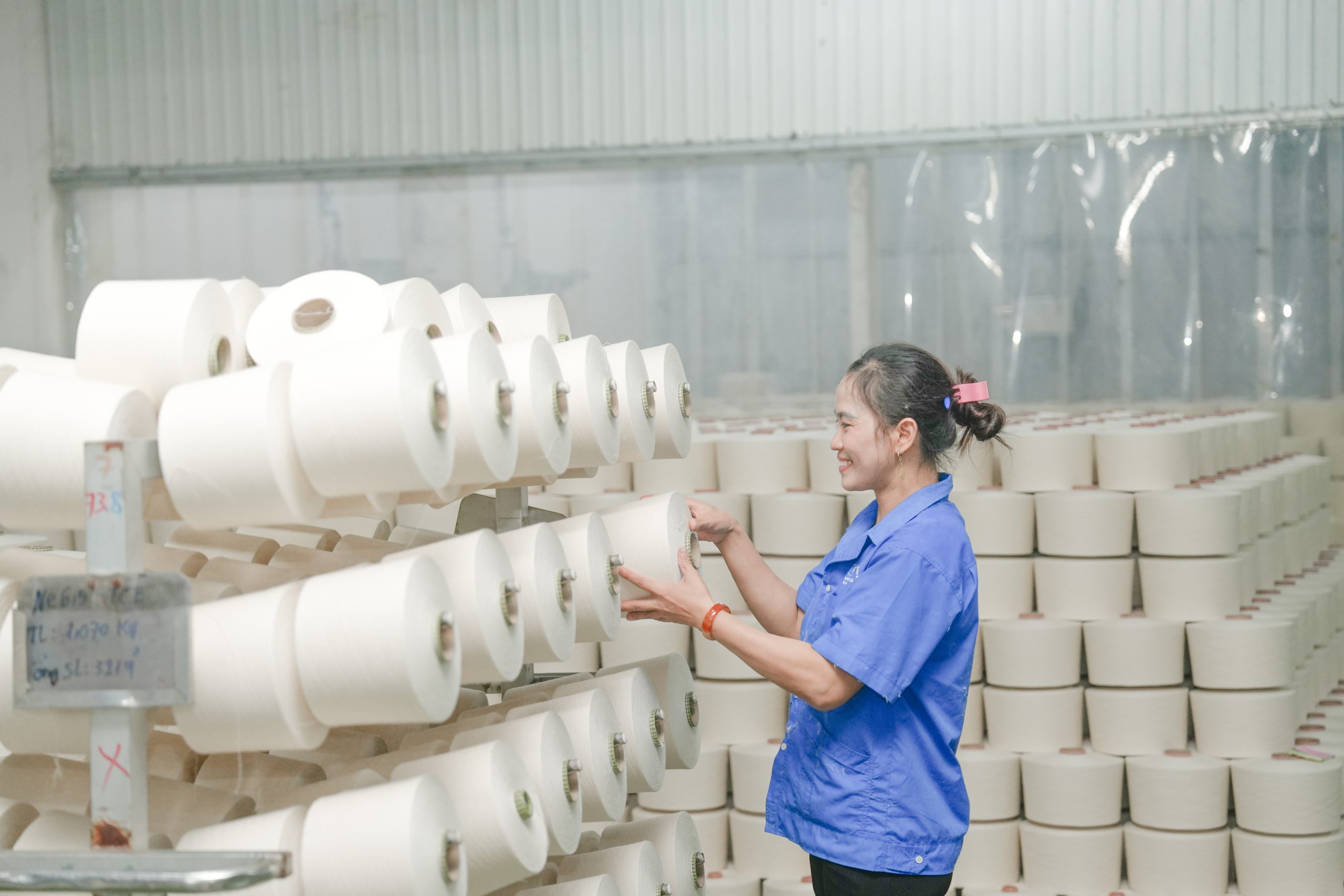 Công ty TNHH MTV Dệt 8-3 Nâng cao hiệu suất tổng hợp từ kiến tạo nội lực 3 DSC06433 scaled