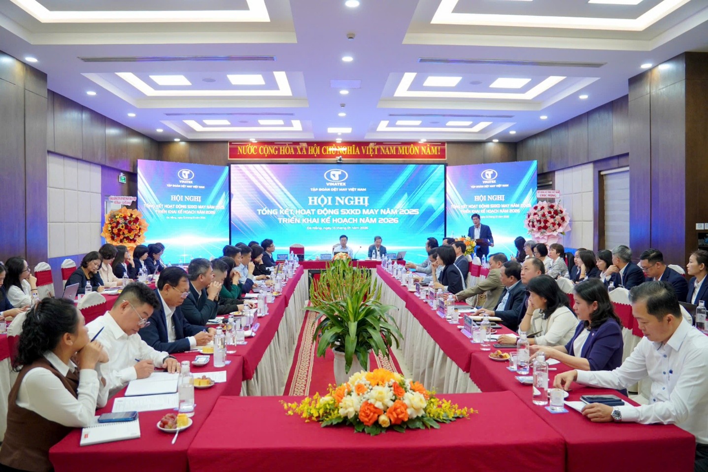 Vinatex tổng kết hoạt động SXKD May năm 2025, triển khai kế hoạch năm 2026