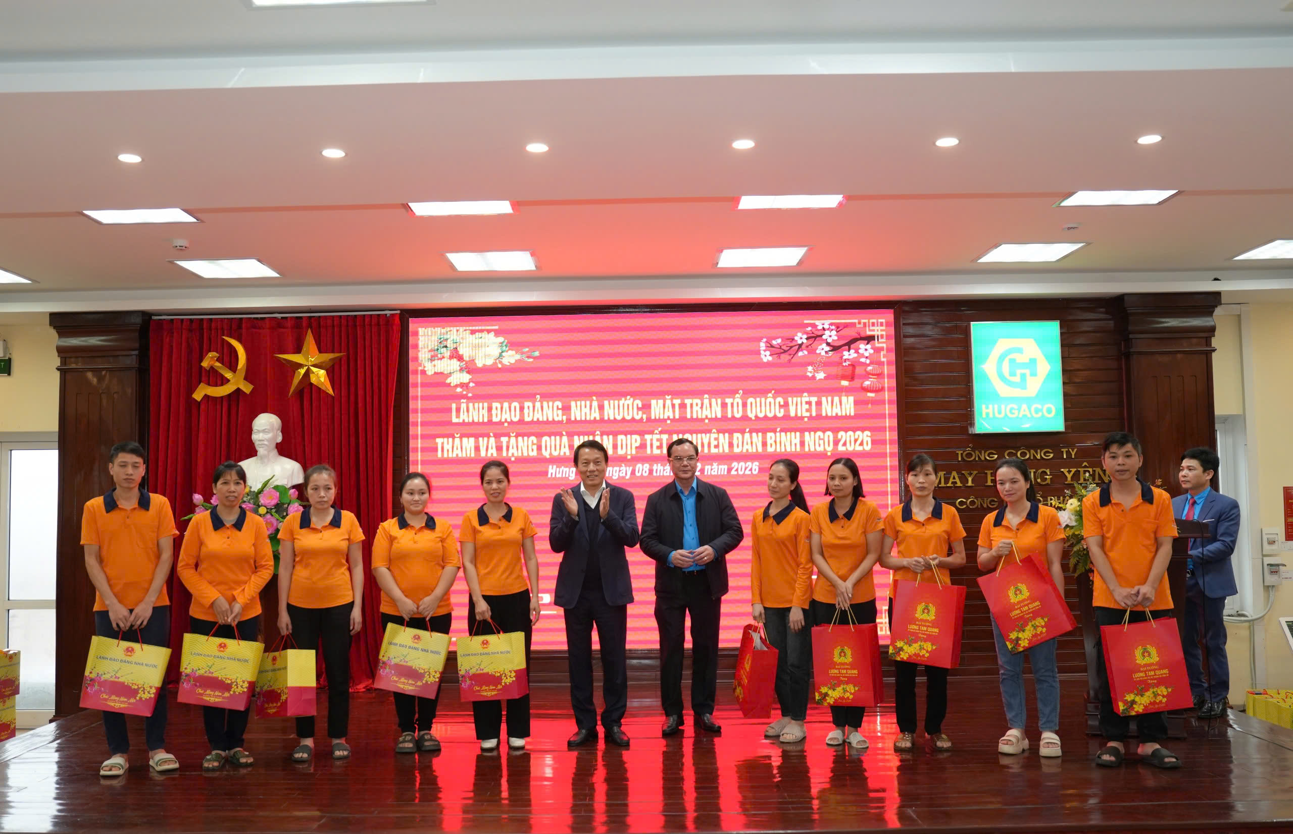 f4a1edf658e5d6bb8ff415