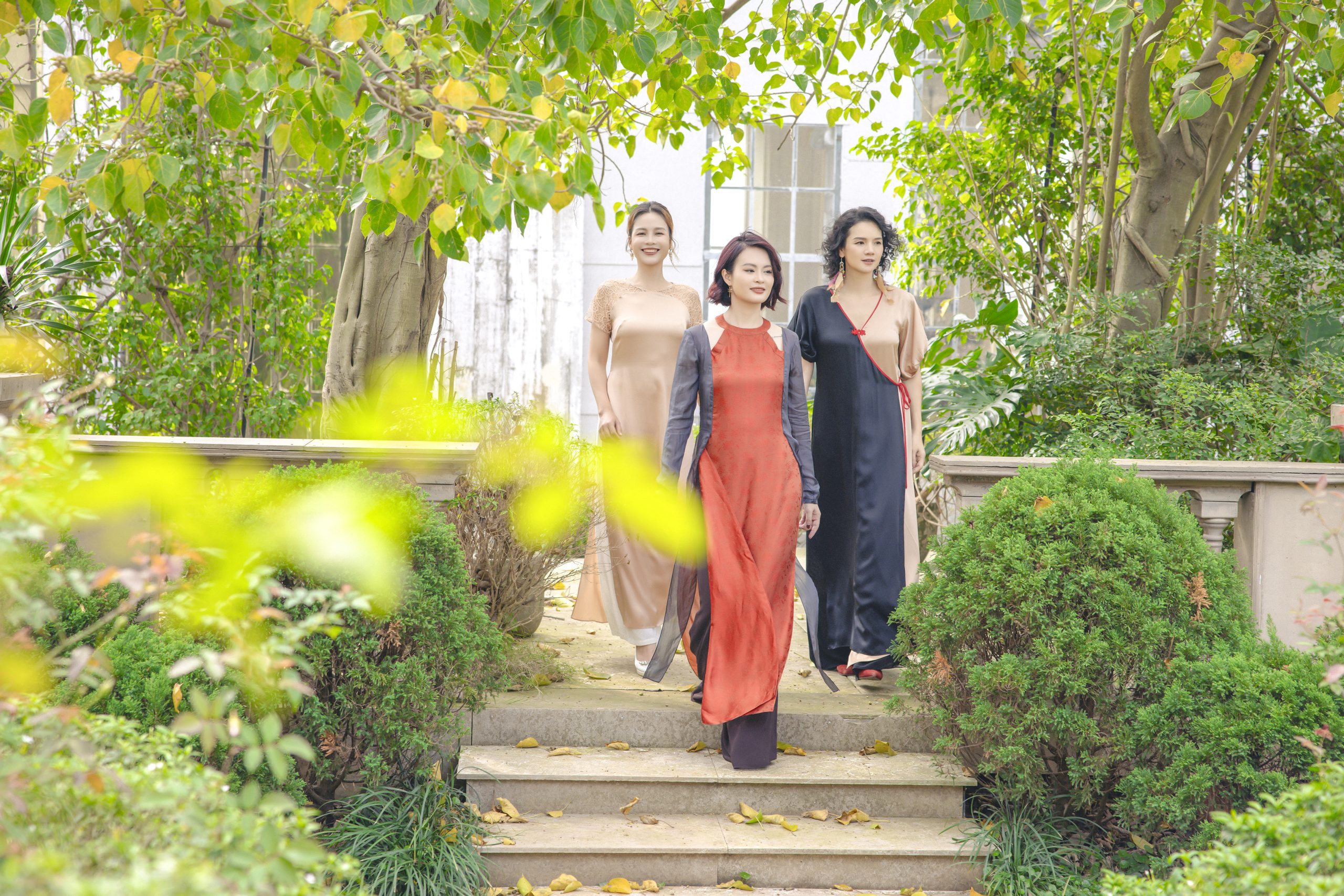 Đón hè với lụa Việt