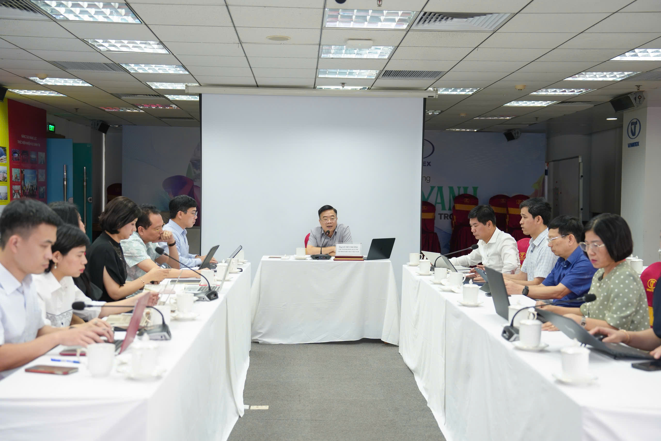 Vinatex tổ chức Hội thảo thị trường tháng 4/2026