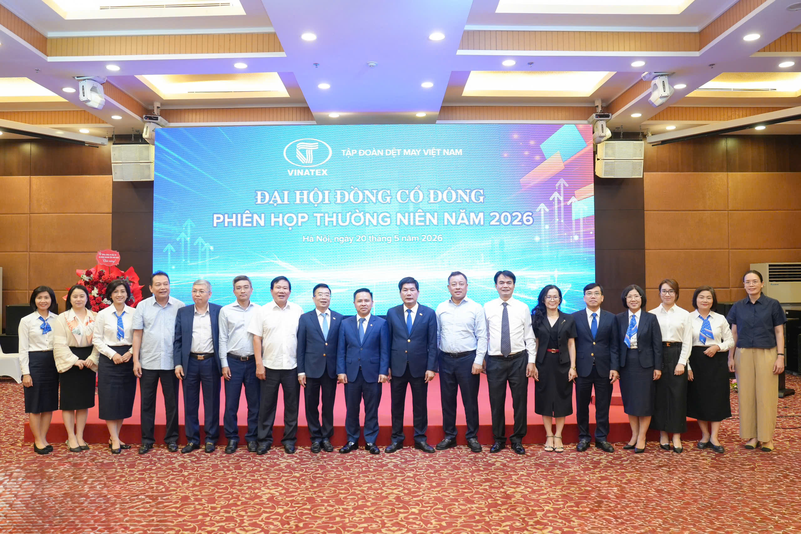 Vinatex: Tăng tốc sản xuất – bắt nhịp thị trường