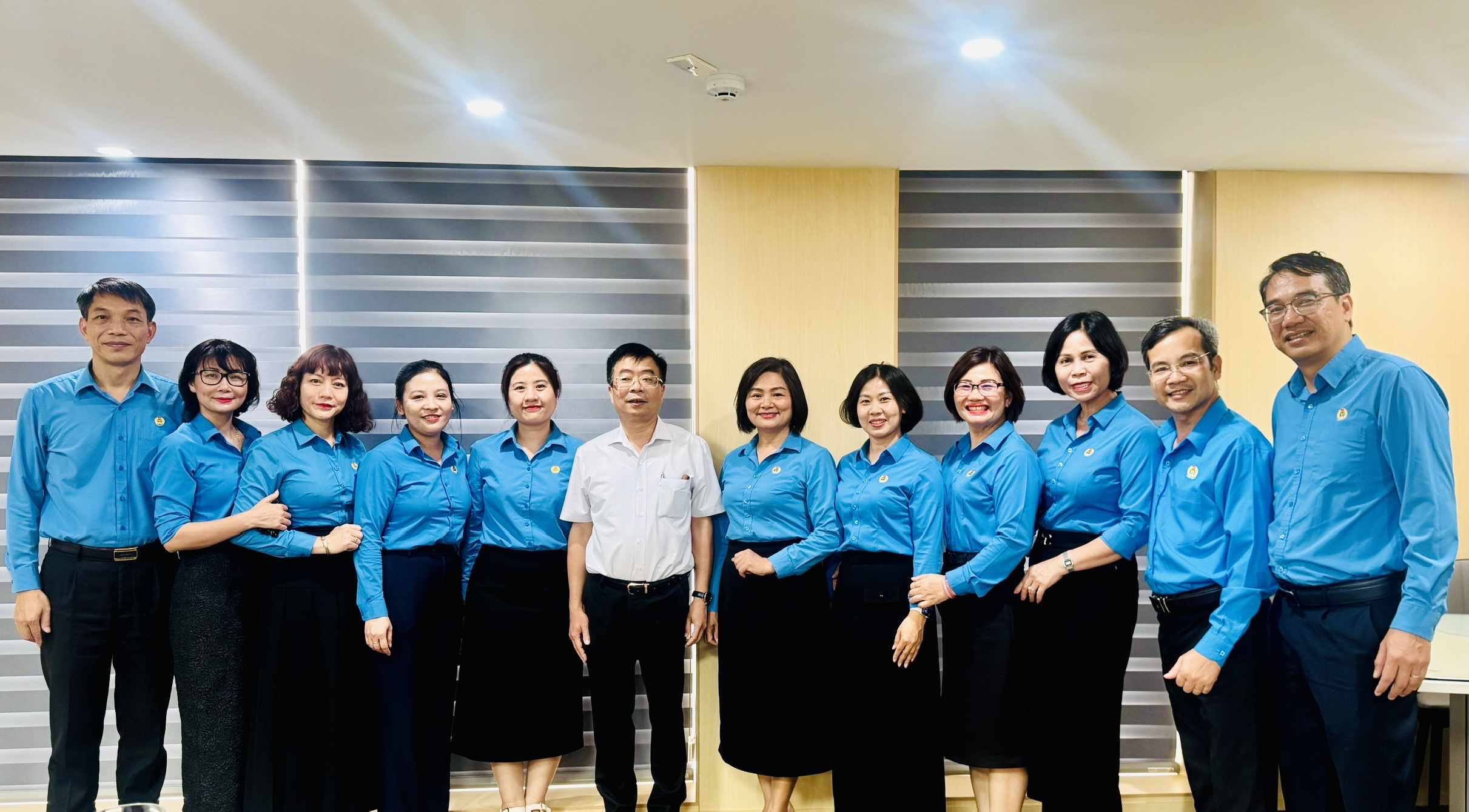 Lãnh đạo Tập đoàn Dệt May Việt Nam gặp mặt Đoàn đại biểu Công đoàn Dệt May Việt Nam tham dự Đại hội Công đoàn Việt Nam lần thứ XIV