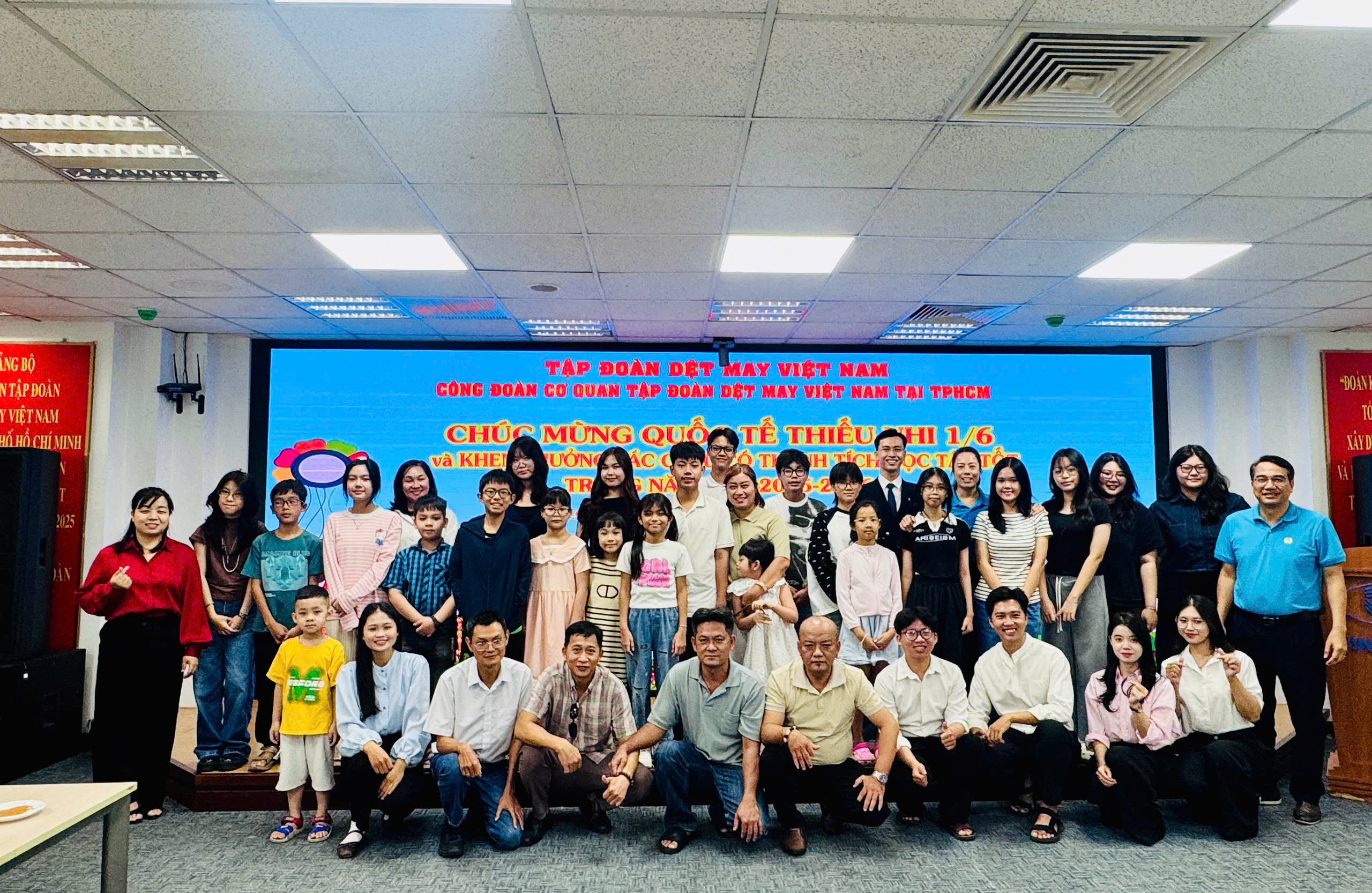 Vinatex tuyên dương con CBNV đạt thành tích cao trong năm học 2025 – 2026 5 5 1