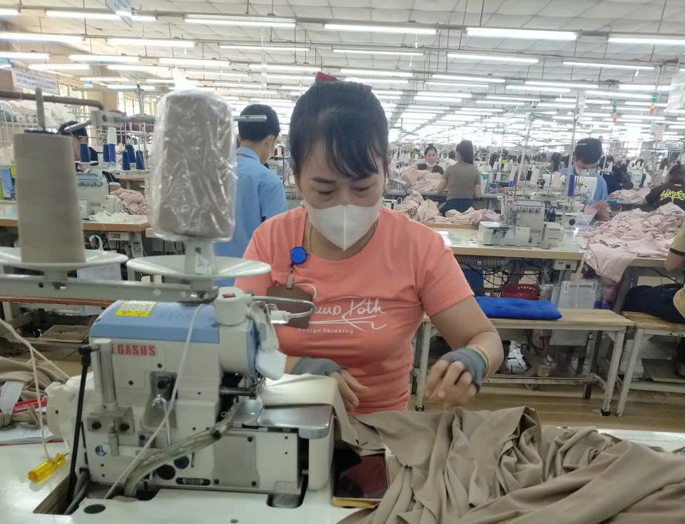 Dệt sáng kiến - May hiệu suất 2 chi Loan e1781159288497