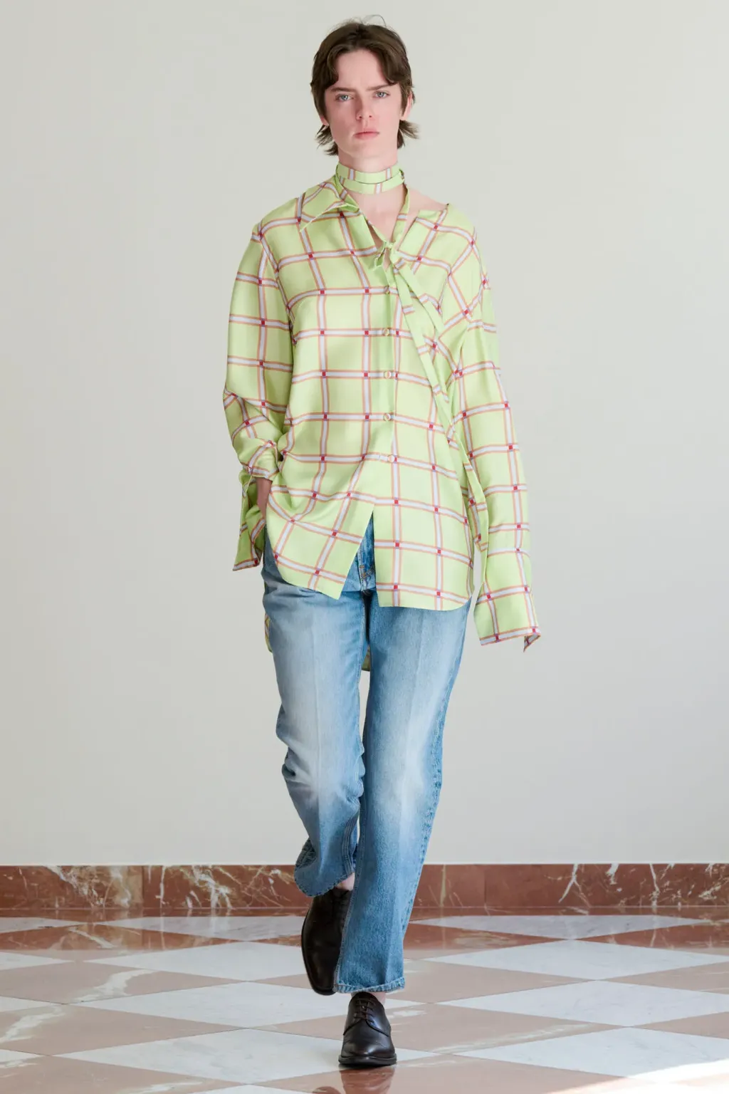 Xu hướng váy denim cho mùa xuân hè 2026 4 emilia wickstead spring 2026 ready to wear ctsy 034