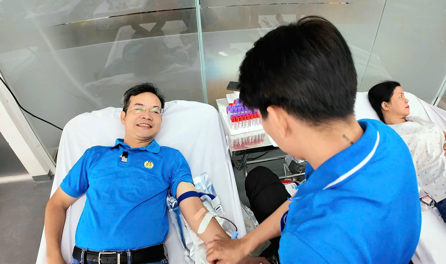 Người lao động ngành dệt may chung tay hiến máu, sẻ chia sự sống