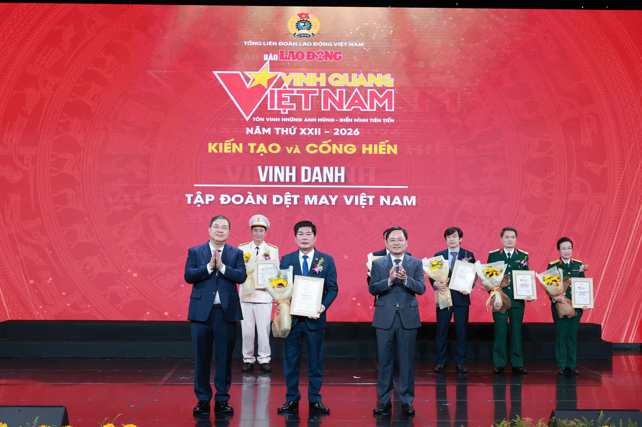 vinh quang viet nam 2