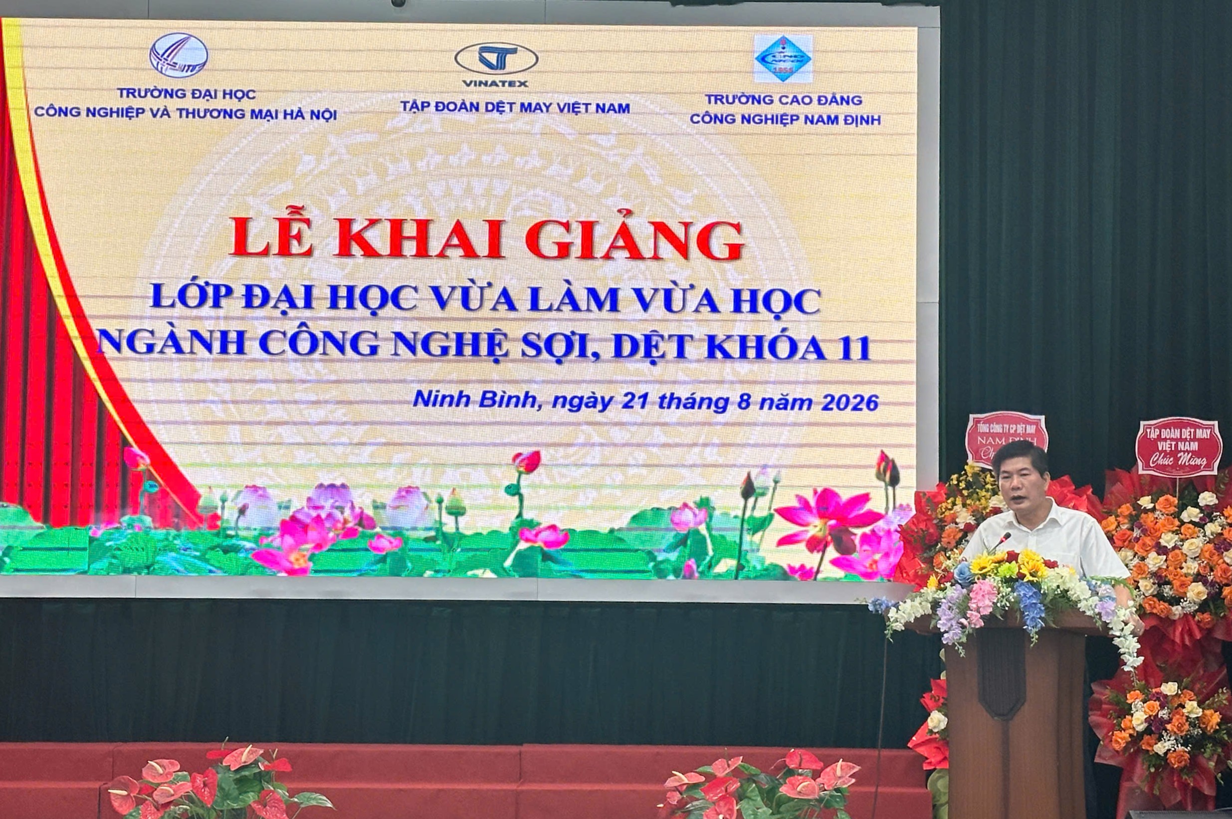 Khai giảng lớp Đại học vừa làm vừa học ngành Công nghệ Sợi Dệt 1 2