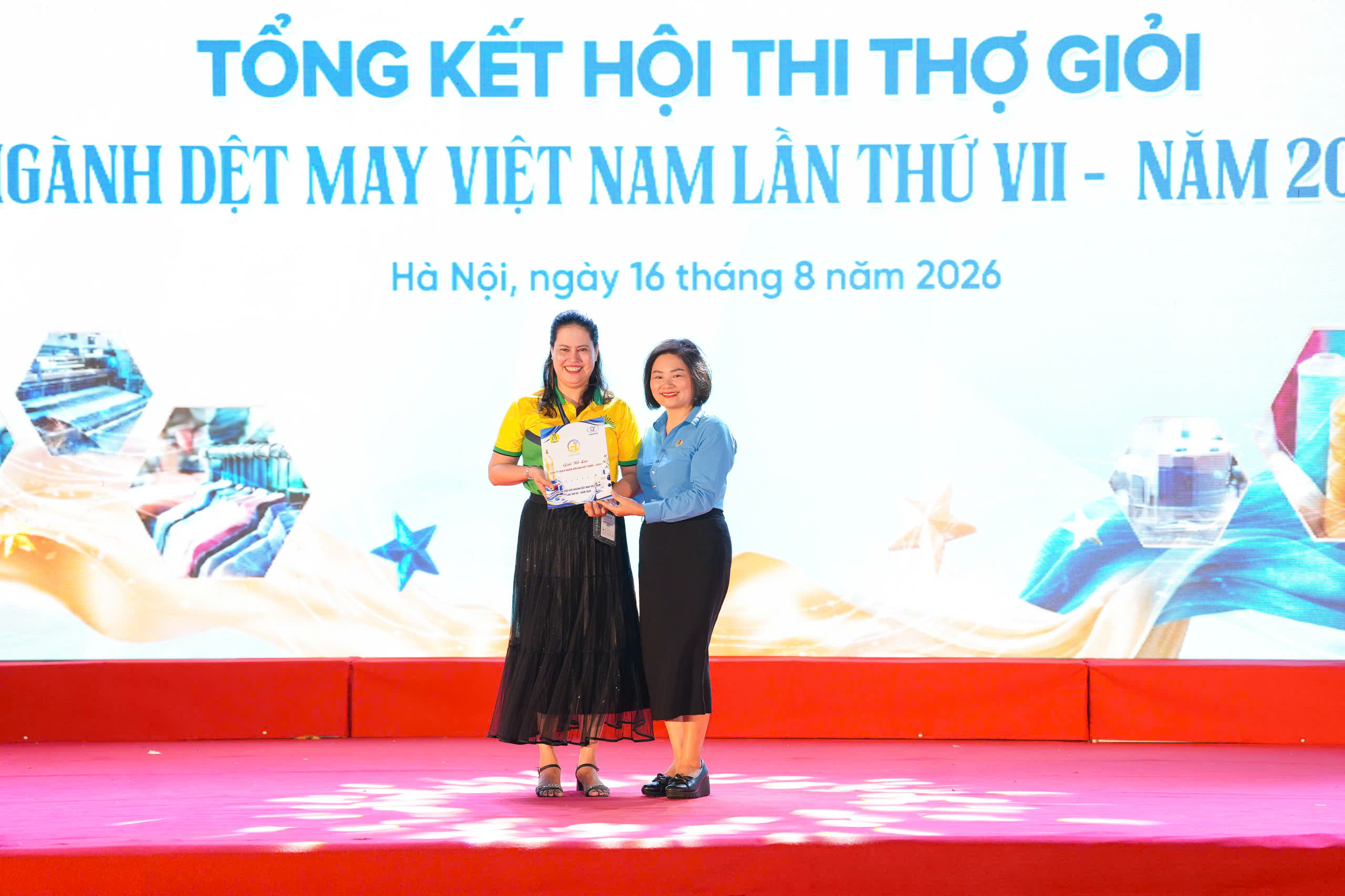 Lộ diện 3 chủ nhân “Bàn tay vàng” lĩnh vực May Dệt thoi lần thứ VII, năm 2026 16 be mac hoi thi tho gioi 6
