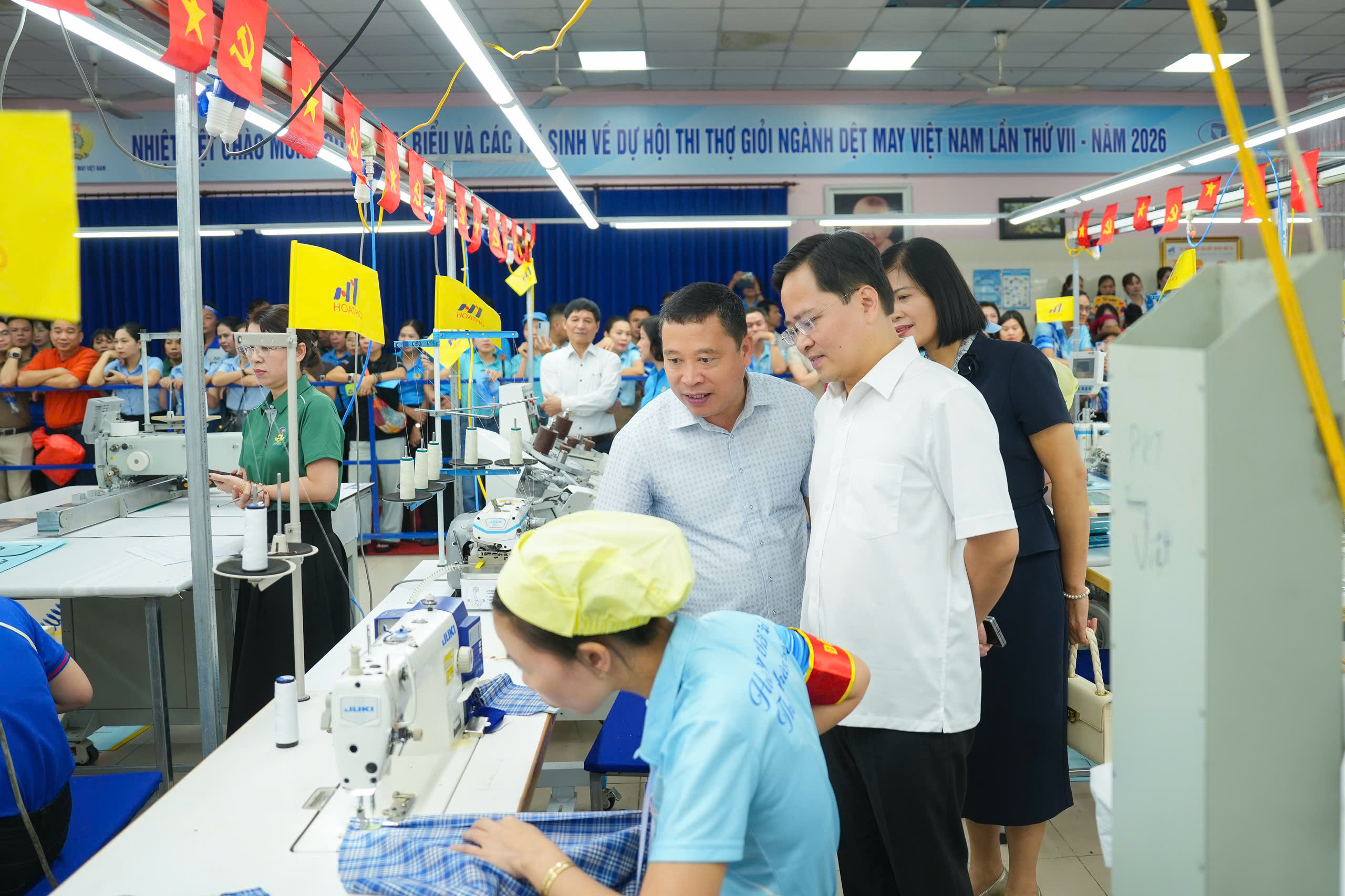 14 đơn vị tham dự Hội thi Thợ giỏi ngành Dệt May Việt Nam năm 2026 lĩnh vực May Dệt thoi 15 hoi thi tho gioi det thoi 2026 22