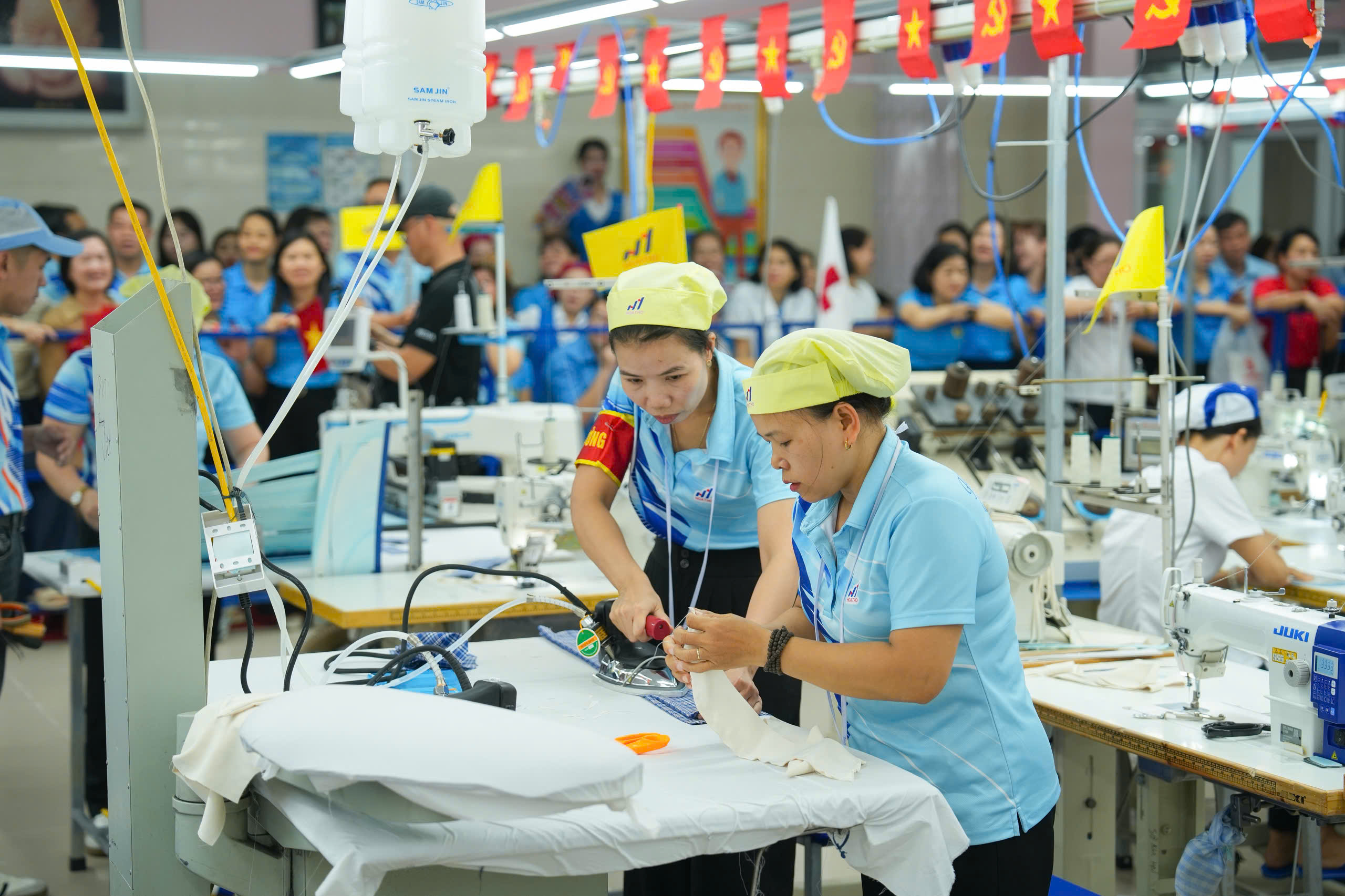 14 đơn vị tham dự Hội thi Thợ giỏi ngành Dệt May Việt Nam năm 2026 lĩnh vực May Dệt thoi 17 hoi thi tho gioi det thoi 2026 25