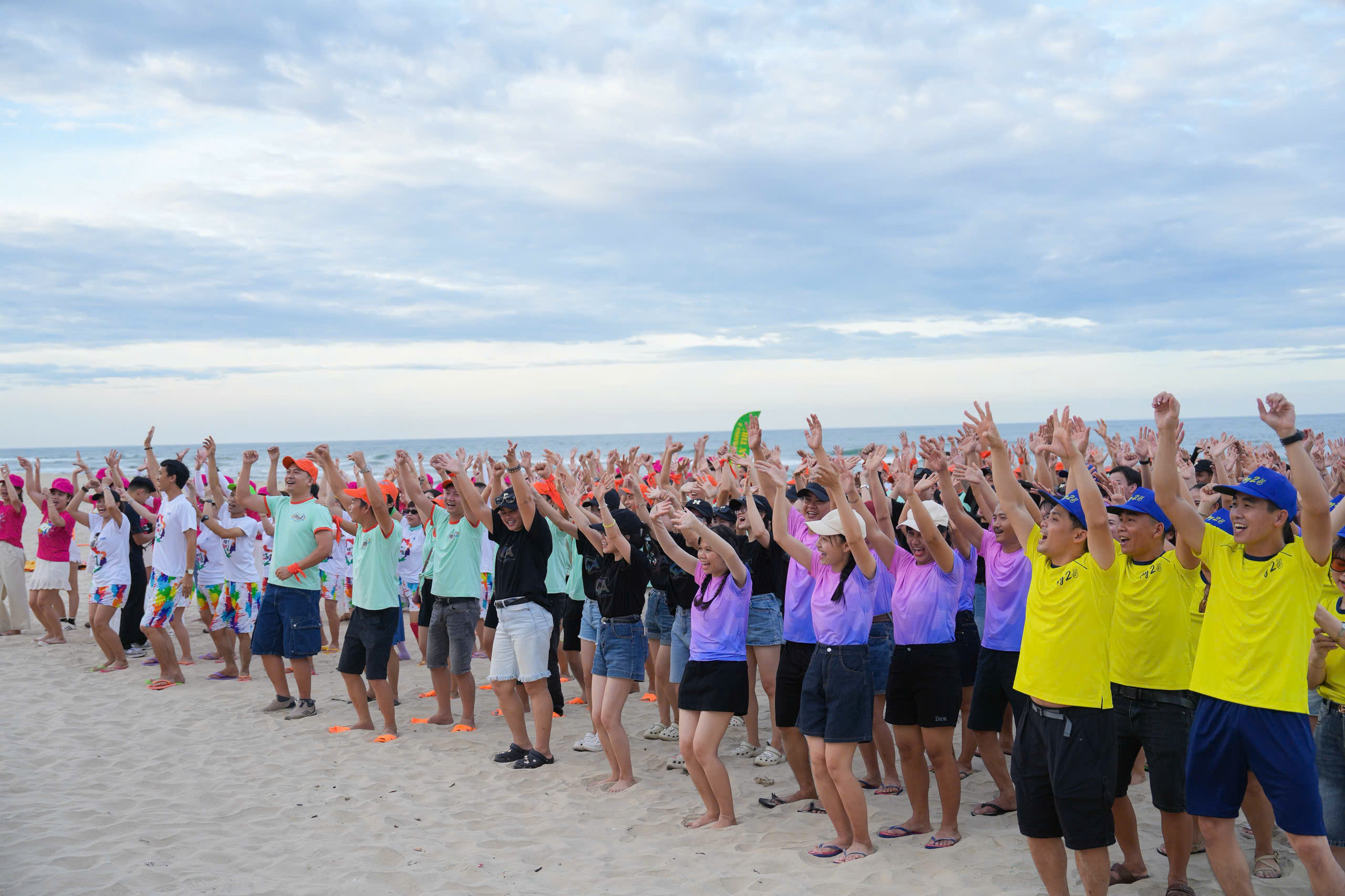 Khối May Huegatex: Gom sóng đại dương – Dệt chương bứt phá 6 teambuilding huegatex 2