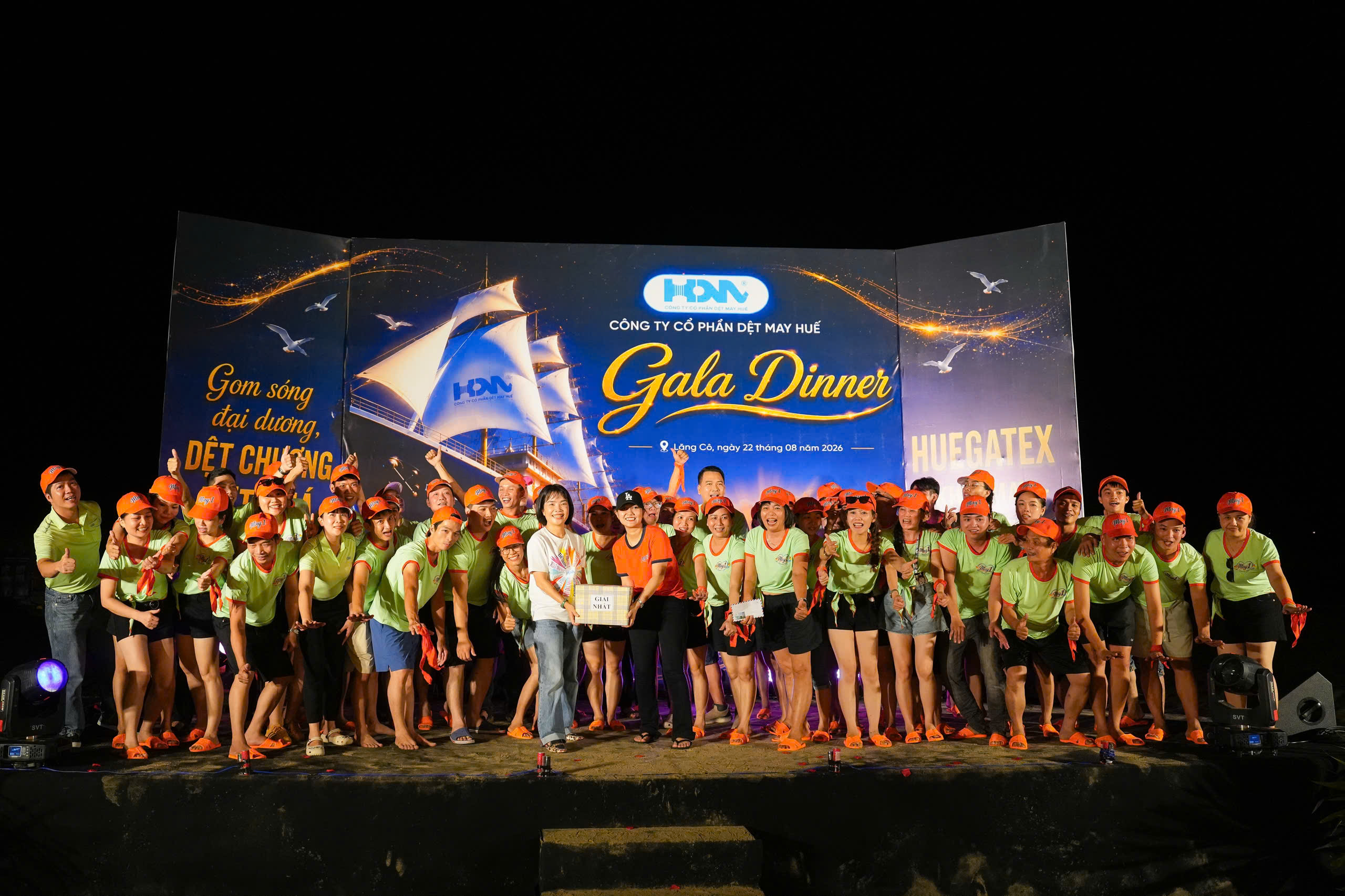 Khối May Huegatex: Gom sóng đại dương – Dệt chương bứt phá 11 teambuilding huegatex 7