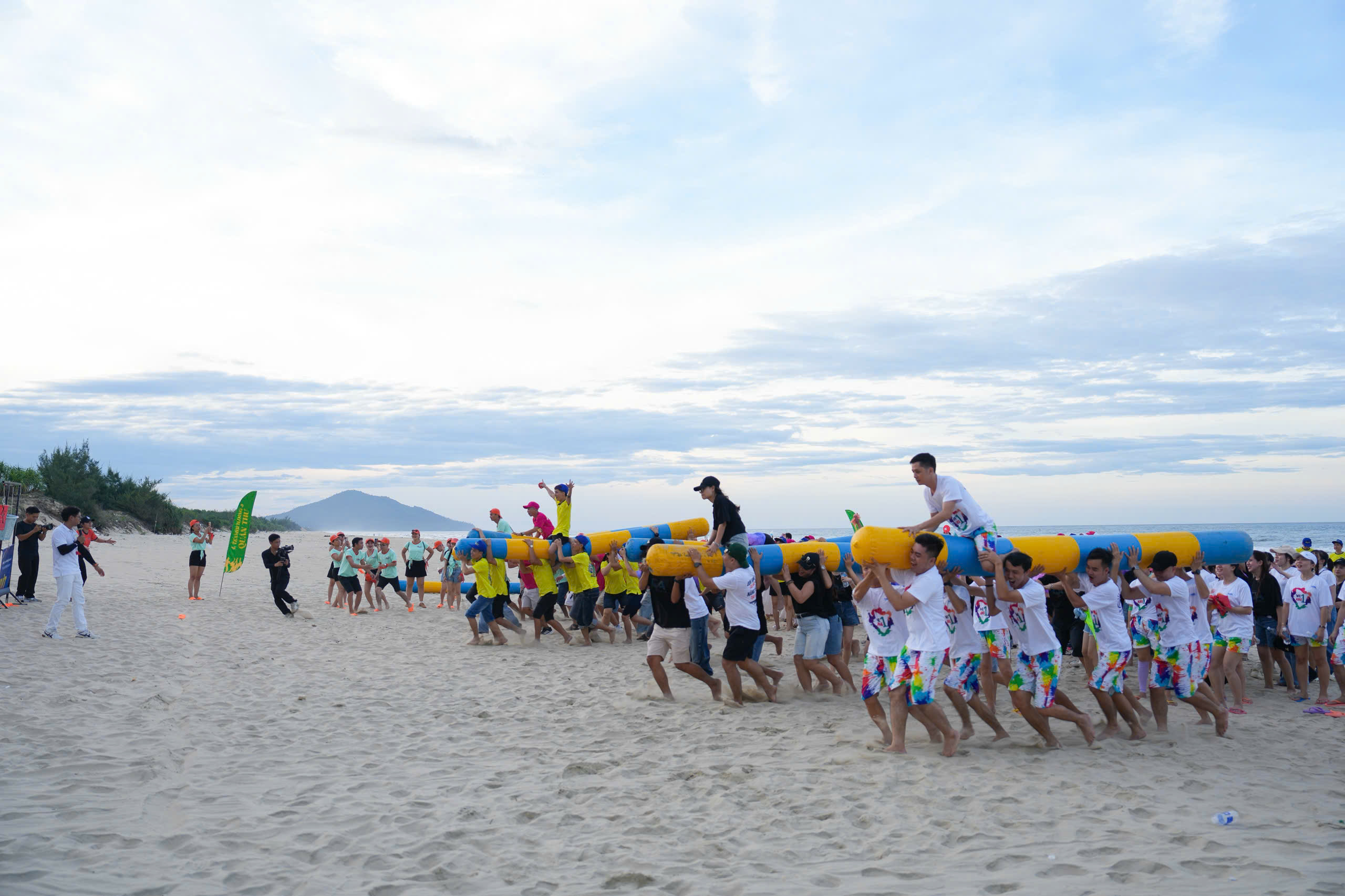 Khối May Huegatex: Gom sóng đại dương – Dệt chương bứt phá 8 teambuilding huegatex 8
