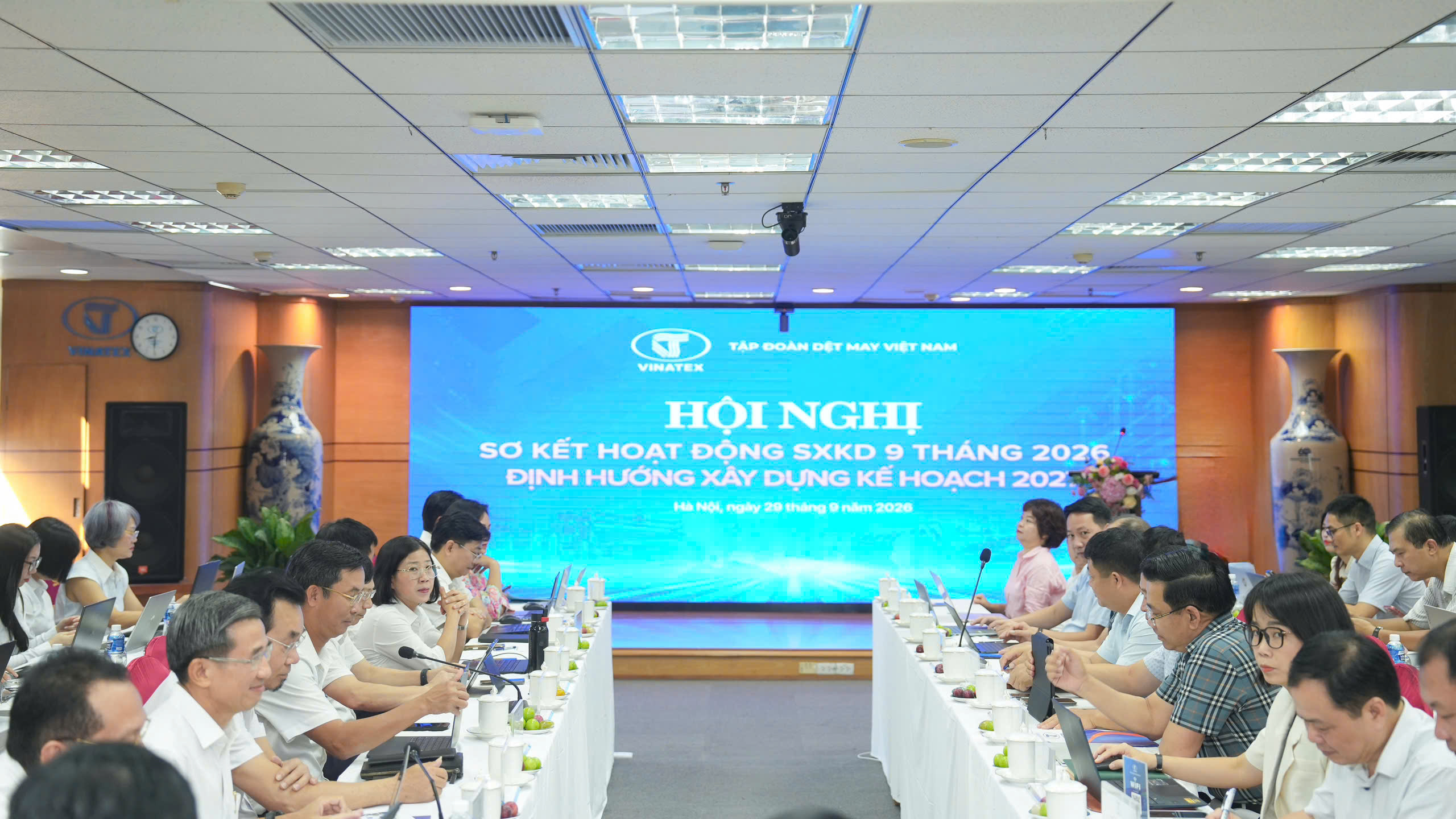 Vinatex đạt lợi nhuận 9 tháng năm 2026 vượt kế hoạch năm 1 so ket 9t vinatex 1