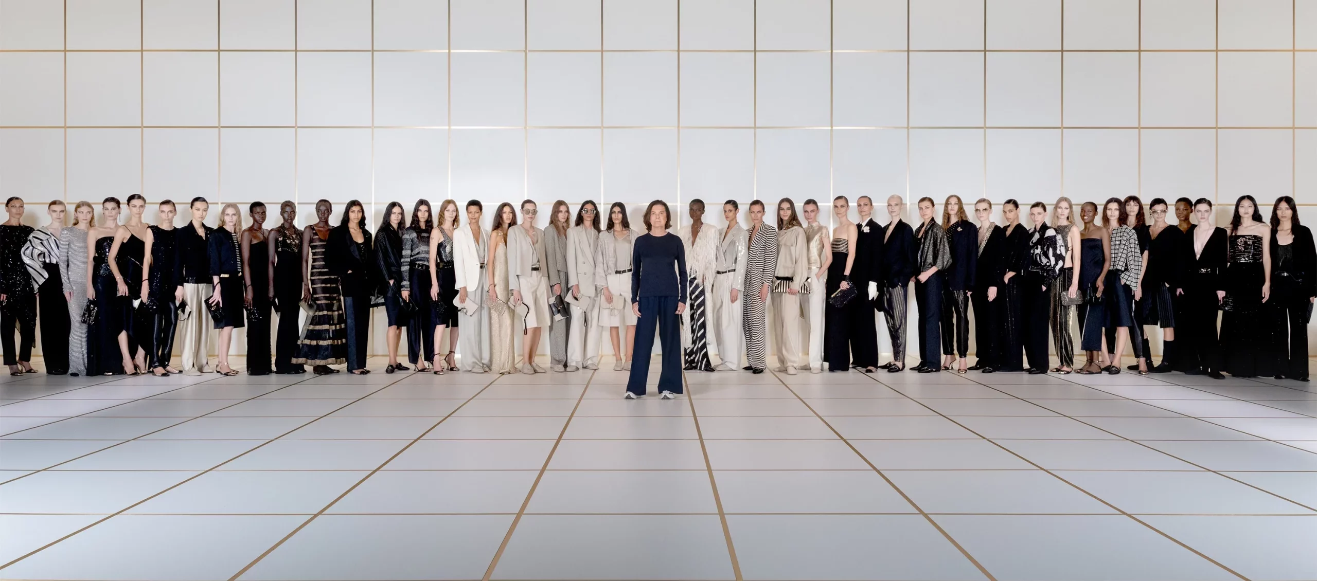 Giorgio Armani xuân hè 2027: “Evolution” và hành trình tiếp nối một di sản 7 6aba2ec1331abe10f1cc02dd scaled e1792141492222