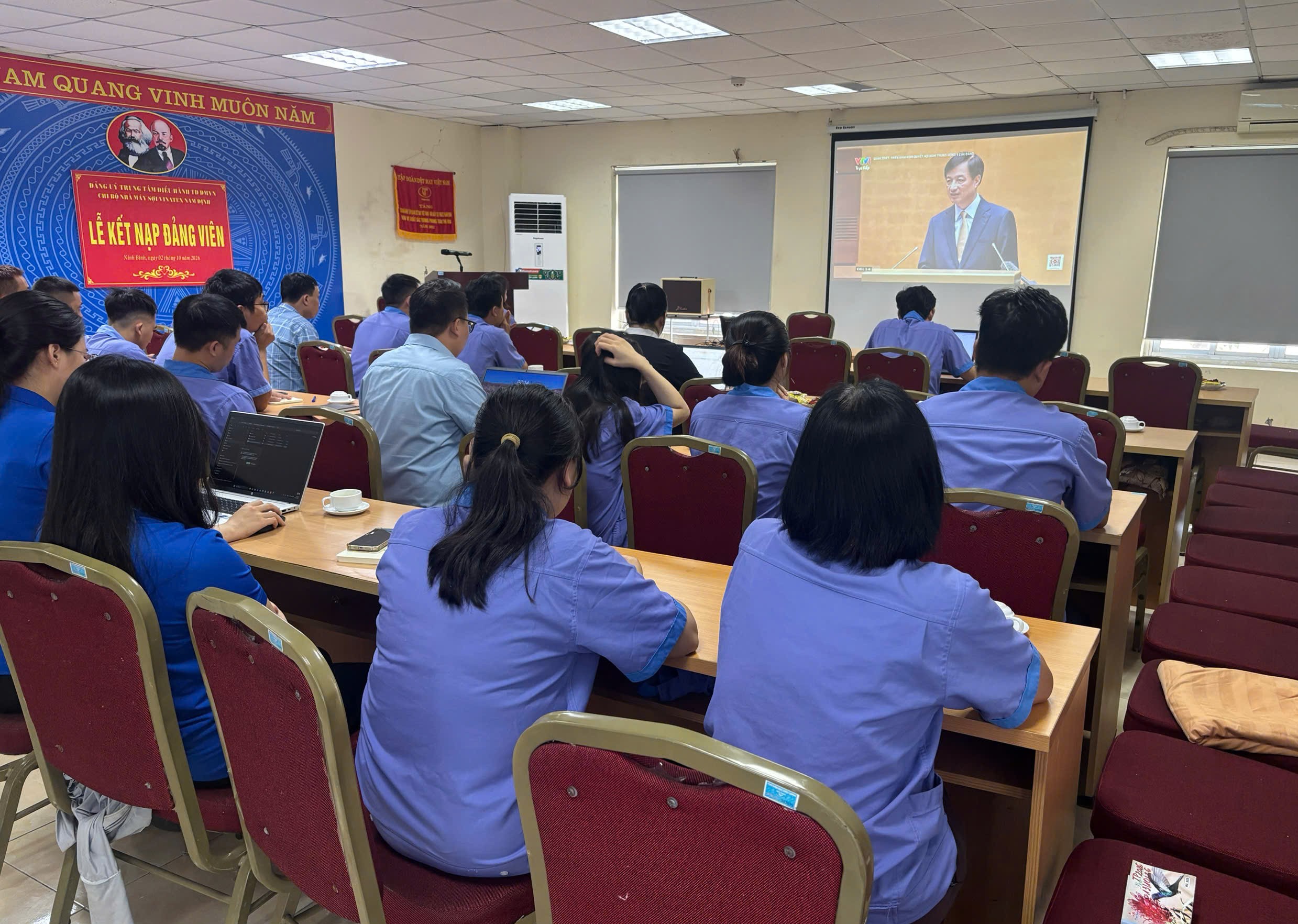 Đảng bộ Vinatex quán triệt, triển khai Nghị quyết Hội nghị lần thứ Tư Ban Chấp hành Trung ương Đảng khóa XIV 3 CN Soi