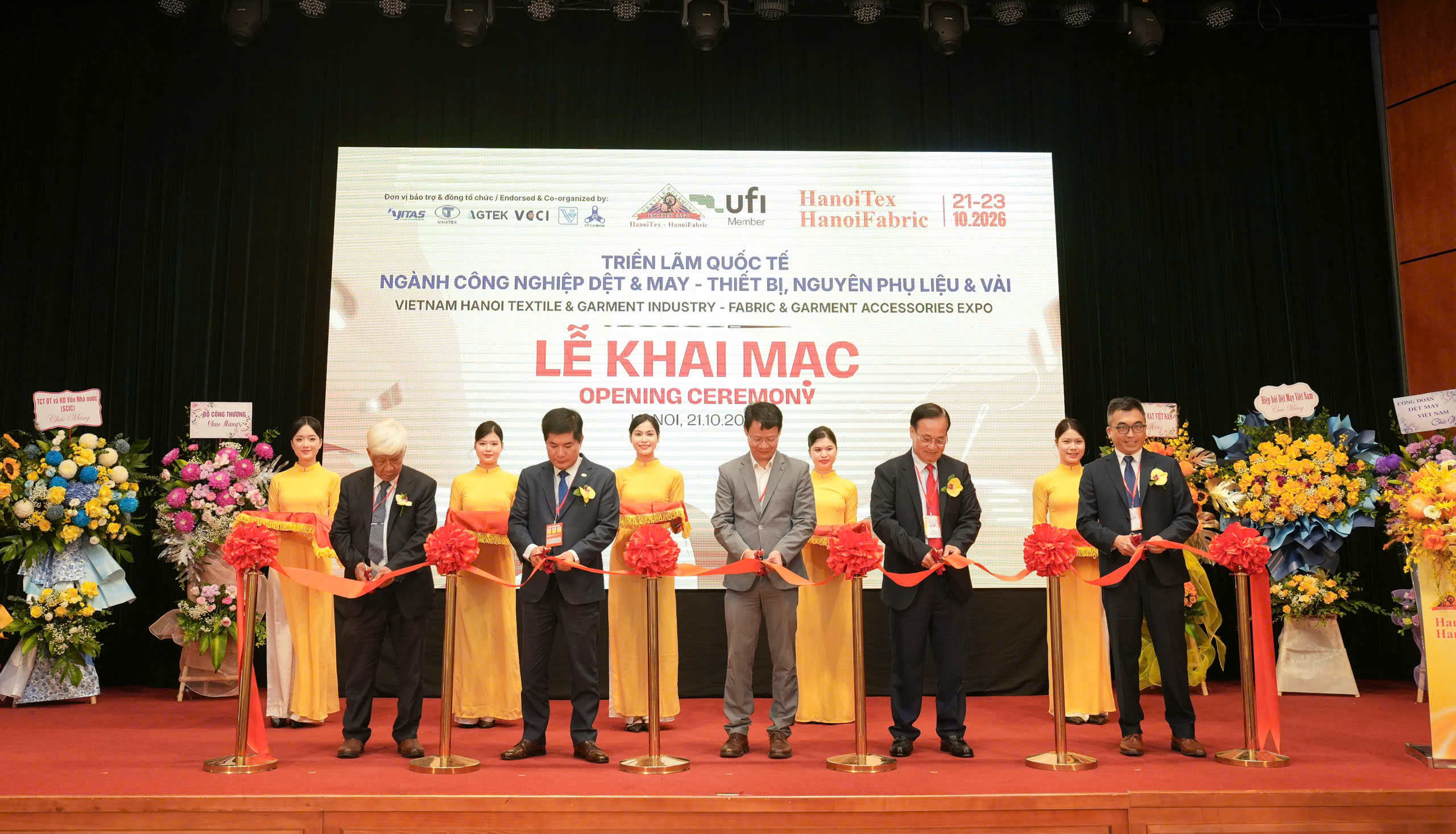 Khai mạc HanoiTex – HanoiFabric 2026: Kết nối công nghệ, mở rộng hợp tác cho doanh nghiệp dệt may 5 HanoiTex 2026 6