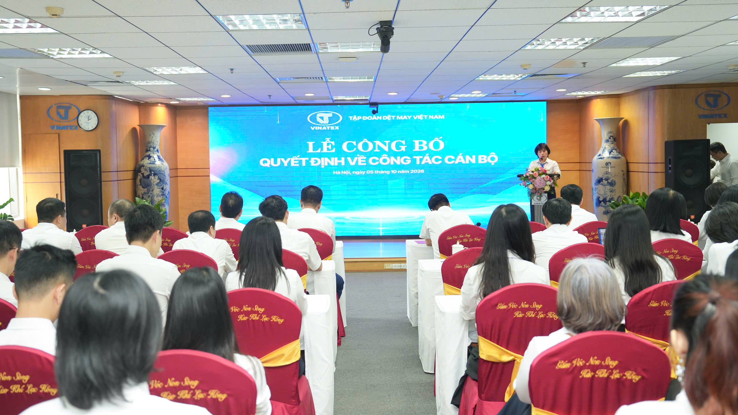 Vinatex công bố quyết định về công tác nhân sự cấp cao 1 bo nhiem tong giam doc 1